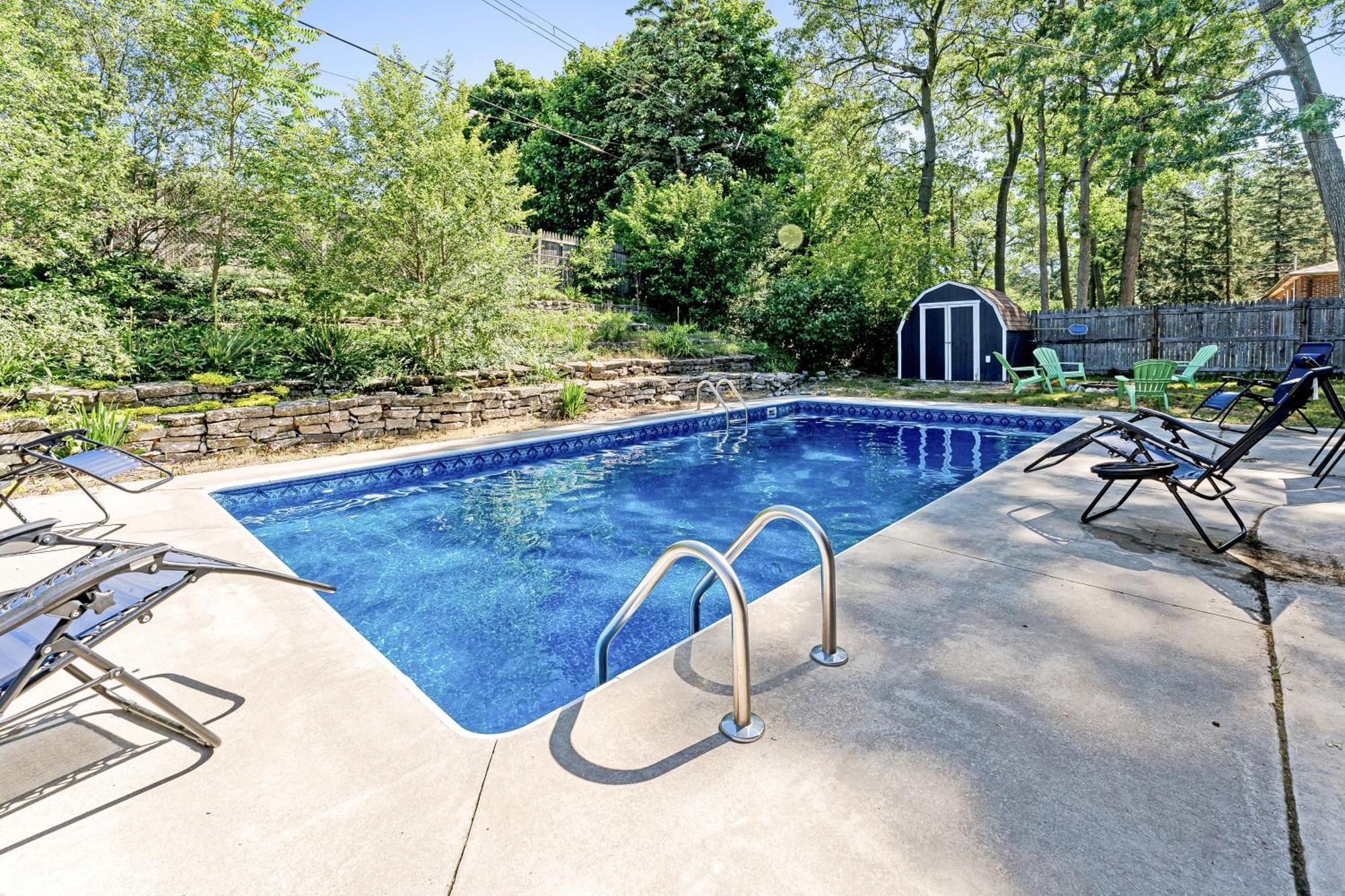 Private Pool, Close To Lake Michigan Beaches Muskegon Exterior photo